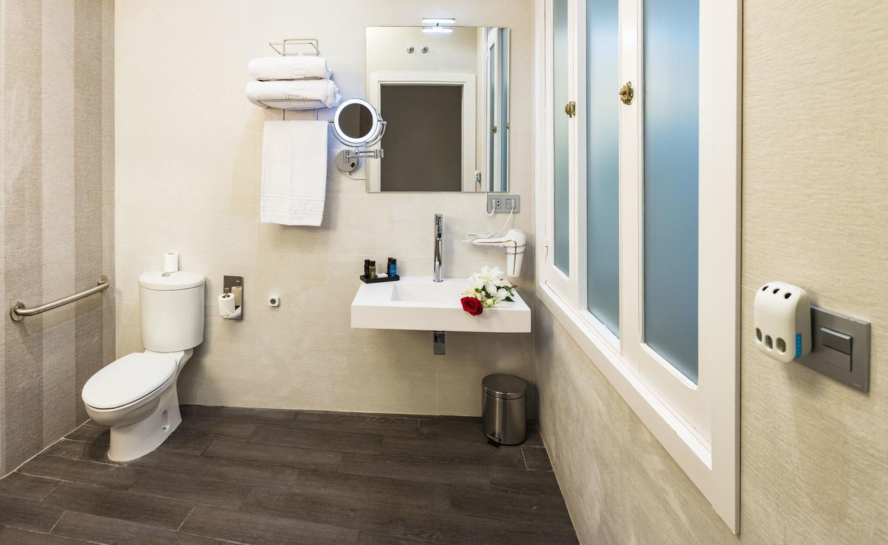 סביליה Betis 7 Luxury Boutique Apartments מראה חיצוני תמונה