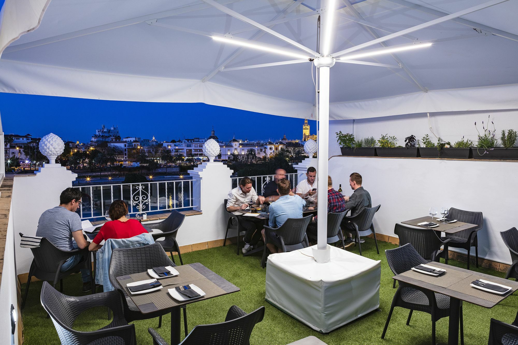 סביליה Betis 7 Luxury Boutique Apartments מראה חיצוני תמונה